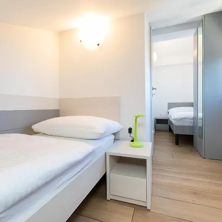 Crnekovic Ix Apartment *