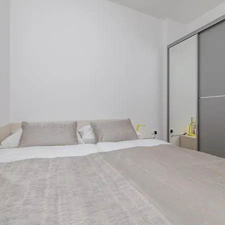 Apartment Crnekovic Ix