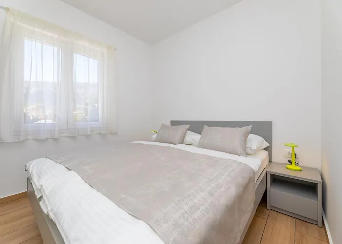 Apartman Crnekovic Ix *