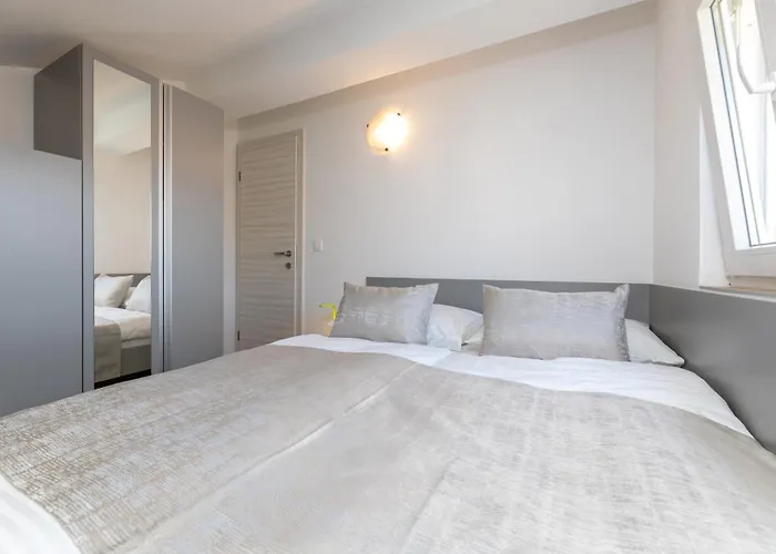 Crnekovic Ix * Baska (Krk)