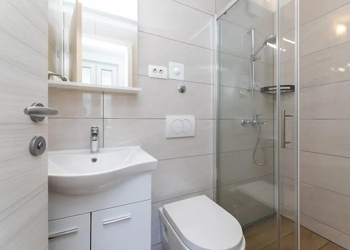 Crnekovic Ix Baska (Krk)