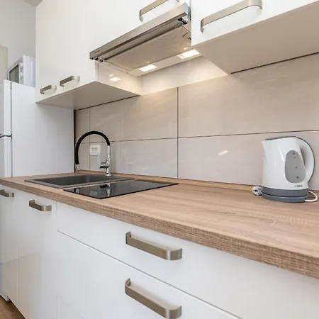 Crnekovic Ix Apartment