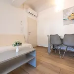 Apartman Crnekovic Ix *
