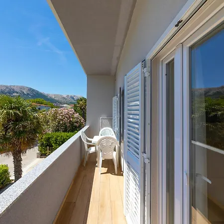 Apartman Crnekovic Ix Baska (Krk)