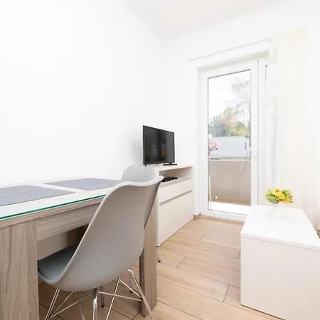 Apartman Crnekovic Ix *