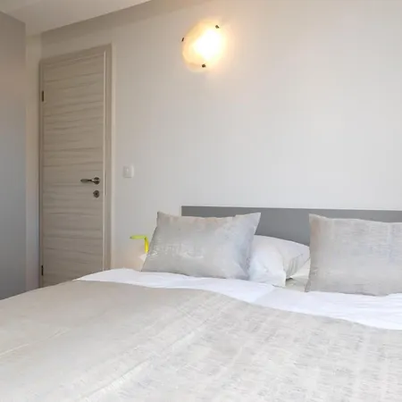 Apartman Crnekovic Ix *