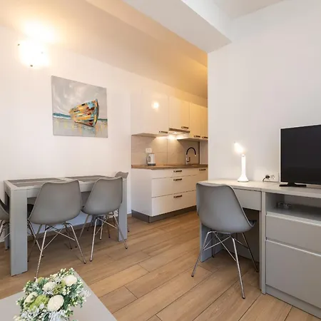 Apartman Crnekovic Ix *